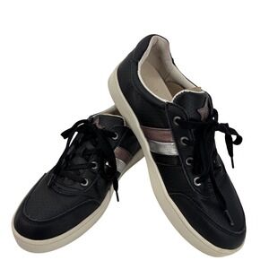 Revitalign Womens Belmont Black Leather Low Top Sneakers Metallic 
Size 9.5 Wide